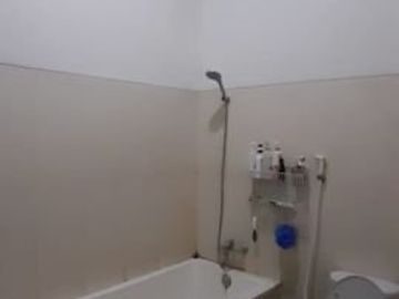 Rumah sdh Lantai Granit di Pondok karya Pondok Aren, 5899-DW 0811111----