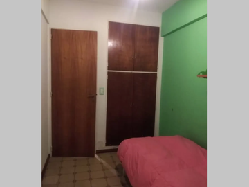 Semipiso en Venta en Flores 3 ambientes 65 m2 + 2 patios en 1er piso por ascensor, al contrafrente, con cochera cubierta - Argerich 900