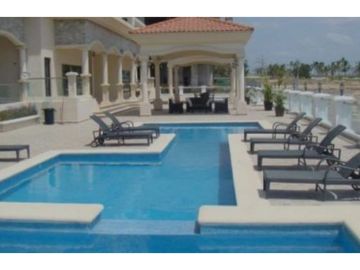 VENTA DE PENTHOUSE EN SAN CARLOS, PH LAS OLAS 2