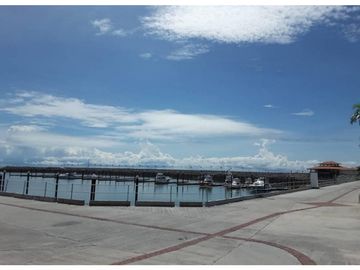 VENTA DE PENTHOUSE EN SAN CARLOS, PH LAS OLAS 2