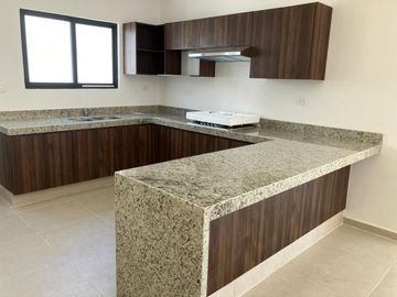 Casa en Venta una planta  Mérida Yucatán, Privada Inara Cholul