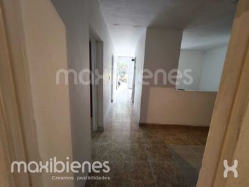 casa en arriendo en manrique central 1. Cod A72415