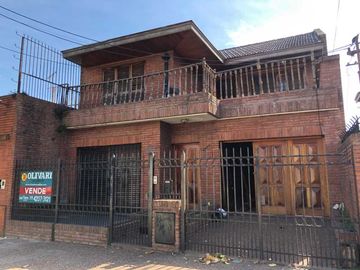 Chalet en venta en Wilde