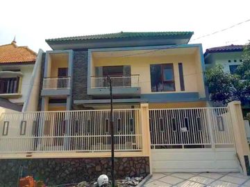 Rumah 2 Lantai Luas 300 di Puncak Dieng kota Malang