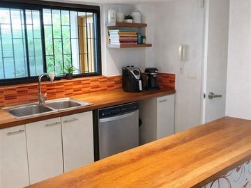 Casa en venta de 5 dorm. en Las Condes