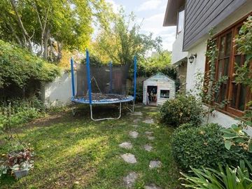 Casa en venta de 5 dorm. en Las Condes