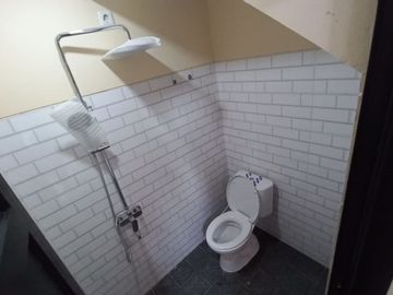 Rumah Siap Huni 2Lt Tepi Jalan Harga Murah 10 Menit Kota Jogja