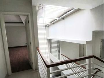 Rumah Para Millenials dg Private Garden Kebayoran Village | GB-4484