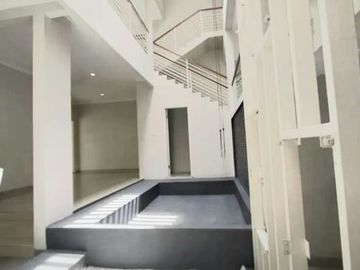 Rumah Para Millenials dg Private Garden Kebayoran Village | GB-4484
