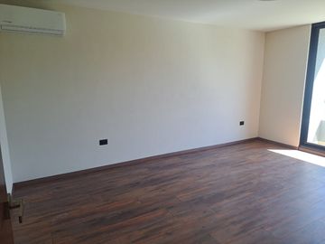 CASA EN VENTA EN PEDREGAL FASE 1