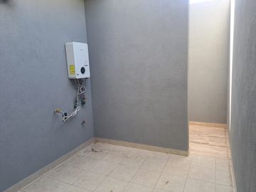 CASA EN VENTA EN PEDREGAL FASE 1
