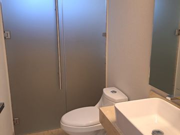 CASA EN VENTA EN PEDREGAL FASE 1