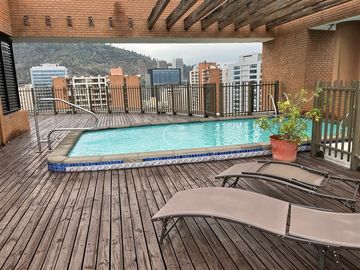 Amoblado, 2 dorm. 2 baños. Estac. Metro Manuel Montt