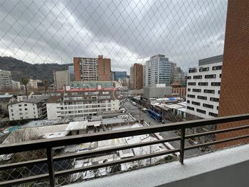 Amoblado, 2 dorm. 2 baños. Estac. Metro Manuel Montt