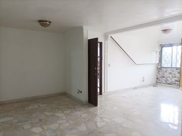 casa en venta en el ingenio ii. Cod V120439