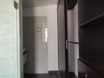 apartamento en venta en lleras. Cod V27474
