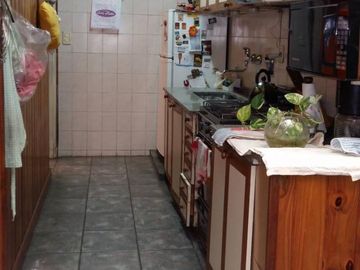 DEPARTAMENTO EN VENTA EN FLORES 4 AMBIENTES MUY AMPLIOS METROS DEL SUBTE