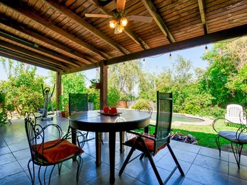 Venta de hermosa y amplia casa en las Pircas, Peñalolén