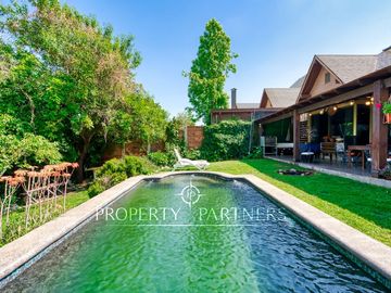 Venta de hermosa y amplia casa en las Pircas, Peñalolén