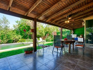 Venta de hermosa y amplia casa en las Pircas, Peñalolén