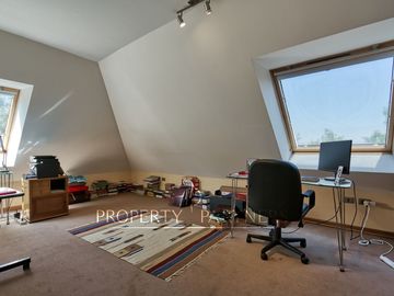 Venta de hermosa y amplia casa en las Pircas, Peñalolén