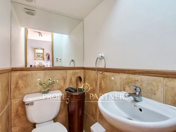 Venta de hermosa y amplia casa en las Pircas, Peñalolén