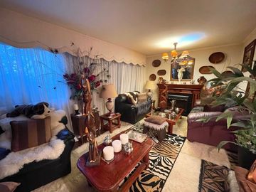 Excelente casa en Lomas de Mirasur