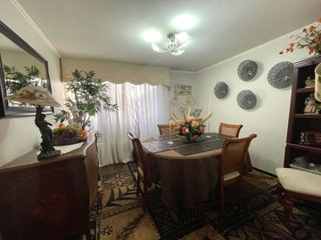 Excelente casa en Lomas de Mirasur