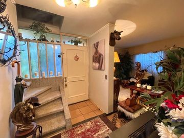 Excelente casa en Lomas de Mirasur