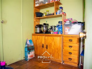 Casa en Venta en Se vende bajo valor de tasación, muy cerca metro Los Dominicos.