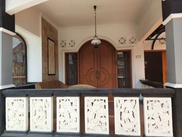 KOST DAN RUMAH INDUK DEKAT KAMPUS UPN