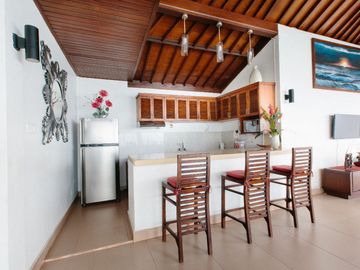 DIJUAL VILLA SIAP HUNI TANAH 2,5 ARE DI DENPASAR BARAT