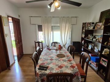 Casa PH en venta en Lanus Este
