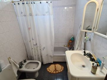 Casa PH en venta en Lanus Este