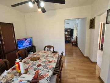Casa PH en venta en Lanus Este