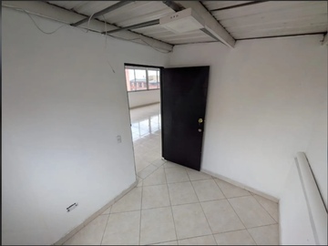 local en arriendo en galerias. Cod A3248