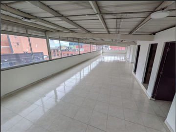 local en arriendo en galerias. Cod A3248