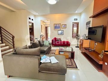 Rumah Mewah di Komplek Mandar Bintaro Sektor 3