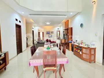 Rumah Mewah di Komplek Mandar Bintaro Sektor 3