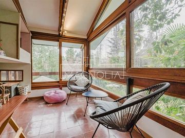 Casa en venta de 6 dorm. en Las Condes