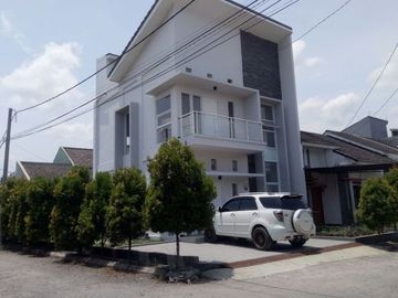 Hanya 1 Unit Rumah Mewah 2LT Readystock di Ciwastra Buah Batu Bandung