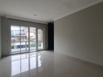 Rumah Siap Huni Di Area Kebayoran Bintaro Sektor 7 - GB 6469 BR