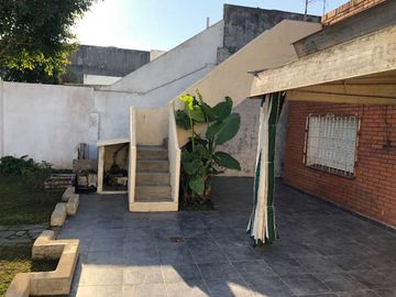 Casa en venta en Ezpeleta Este