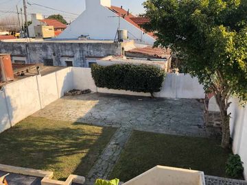 Casa en venta en Ezpeleta Este