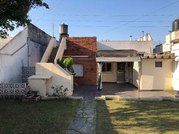 Casa en venta en Ezpeleta Este