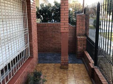 Casa en venta en Ezpeleta Este