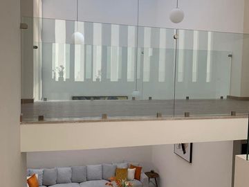 Casa en Lomas de Juriquilla con Recamara en Planta Baja J2