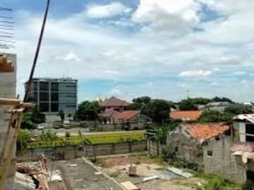 Rumah baru 2 lantai berkonsep classic eropa di ceger taman mini