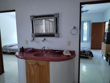 Casa en Fraccionamiento en Huertas del Llano Jiutepec - CRB-1154-Fr