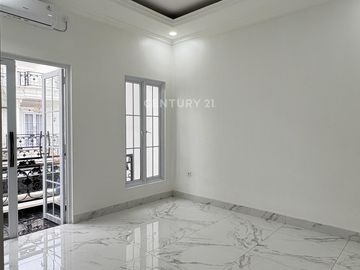 Perumahan Terbaru Dengan Gaya Modern Klasik Mewah Jakarta Selatan